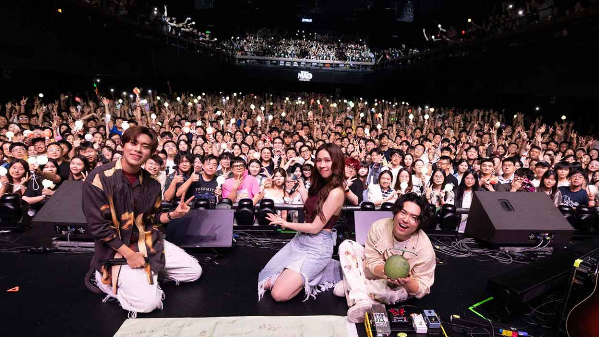 告五人新專輯巡迴演唱會一票難求 哈瓜哭喊「只能門外黑夜狂奔」艾比路錄音室驚傳戰火煙硝味